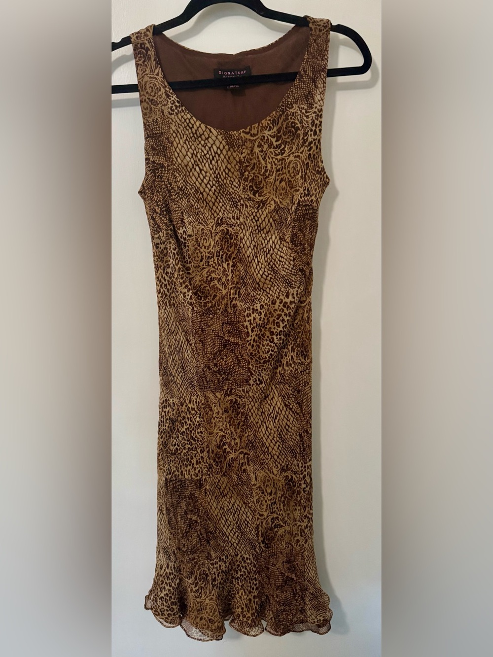 Robbie Bee Brown Printed Sleeveless Midi Dress